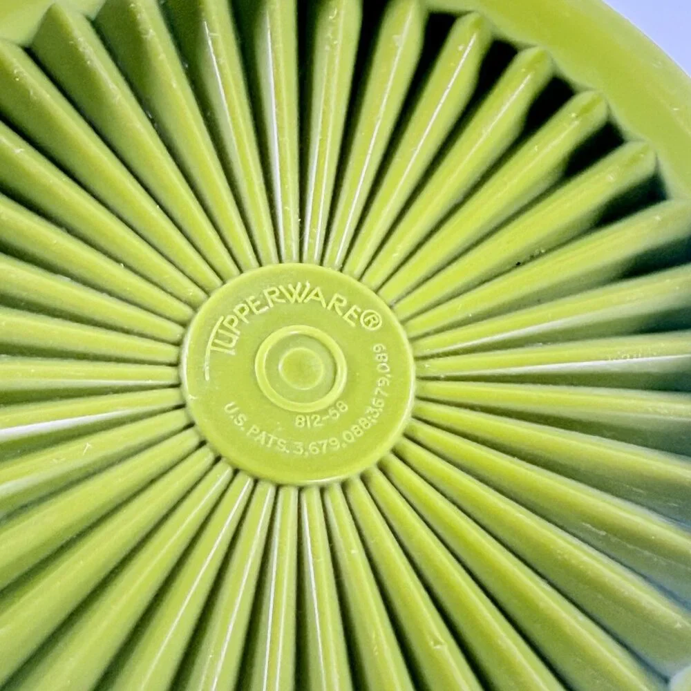 Vintage Tupperware Red Bowl Green Seal Sunburst Lid 886-18 Durable Plastic